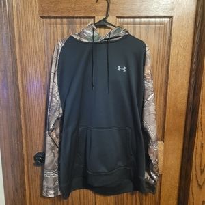 Under Armour Black and Camo Sweatshirt